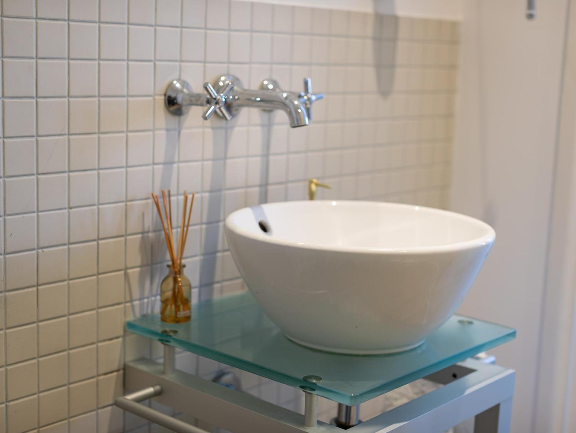 Chesterfield Apartment, City Central Brighton